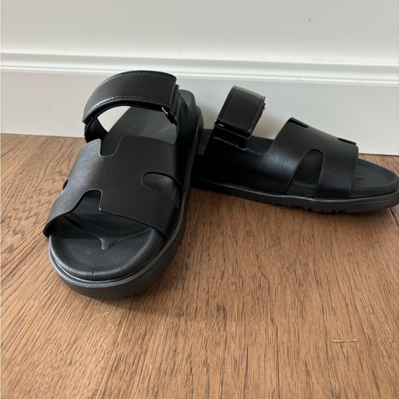 Black slides - Picture 2 of 6